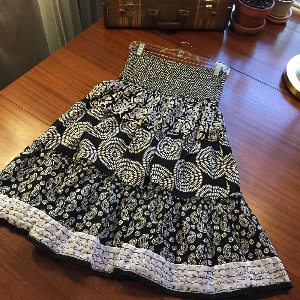 Fun Black & White Cotton Skirt - size M